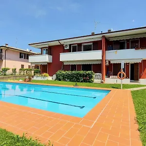  Apartment Chiara Pool