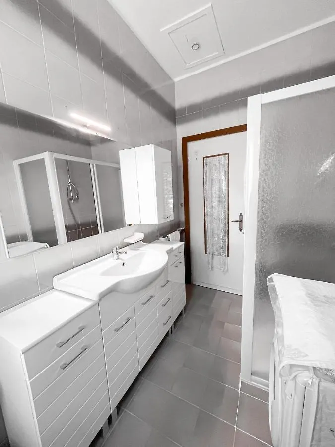 Casa Vacanze Annarita Bardolino 0*,  Italy