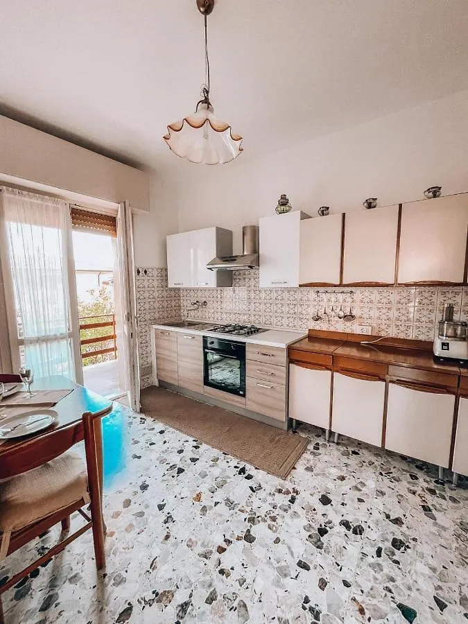 Casa Vacanze Annarita Bardolino Italy